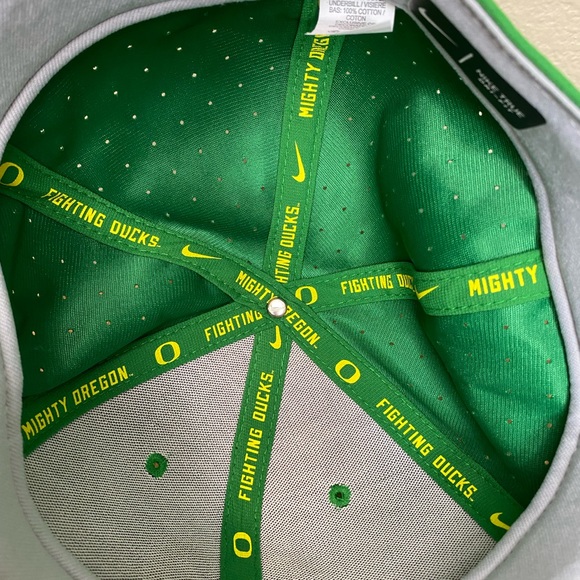 Nike True Dri Fit University of Oregon Ducks Hat fitted size 7 - Picture 8 of 12